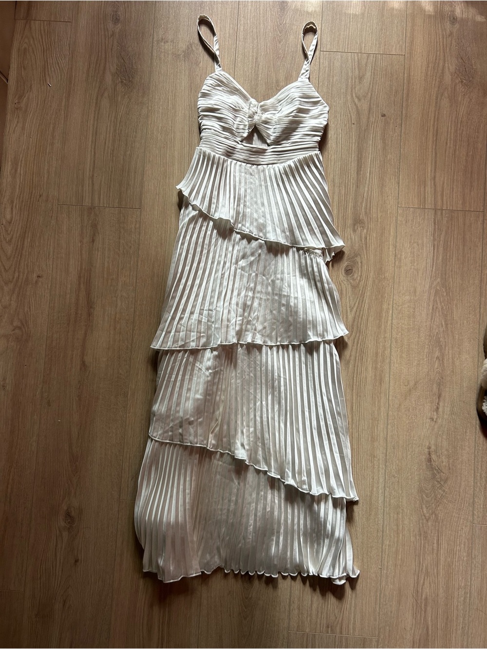 NWOT Abercrombie & Fitch Giselle Pleated Tiered Maxi Dress